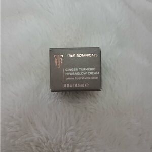 True Botanicals Ginger Turmeric Hydrating Glow Cream